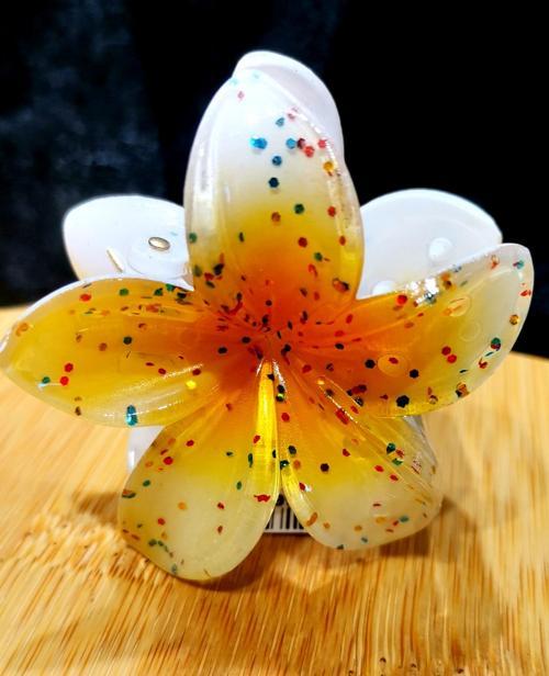 Lüks Figürlü Parıltılı Küçük Sarı Lotus Toka