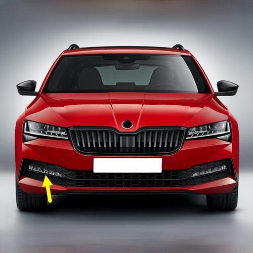 Skoda Superb 2020-2023 Ön Sağ Sis Farı Çıtası Siyah 3V0853768C
