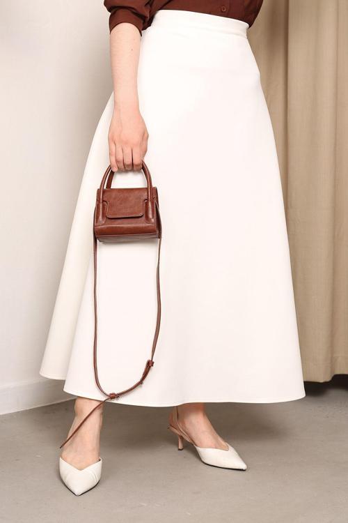 Çan Kesim Beyaz Scuba Kloş Etek