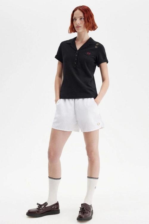 Kadın Siyah Cep Detaylı Polo Yaka T-shirt
