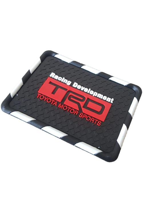 Kaydırmaz Silikonlu Ped Araç Göğüs Torpido Ev Ofis Çok Amaçlı Trd Racing Damalı Desen 18Cm X 13,5Cm