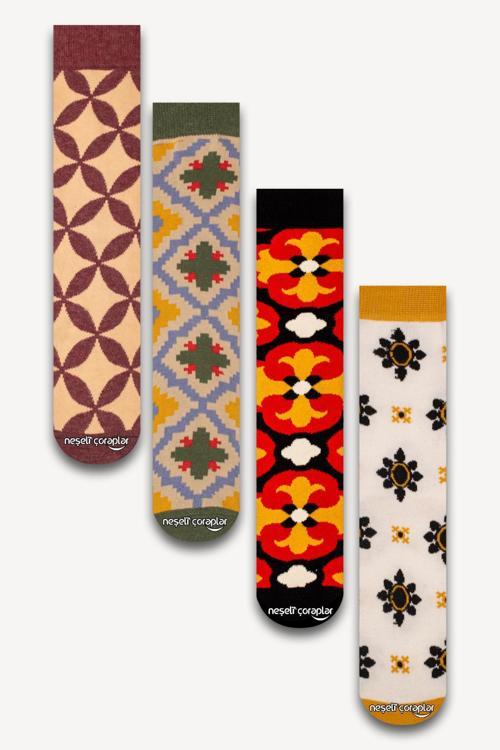 4'lü Retro Renkli Çorap Set