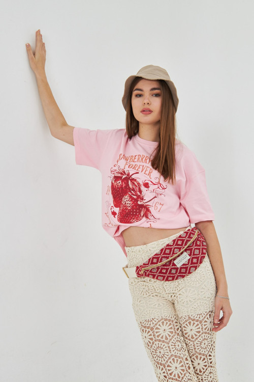Strawberry Fields Forever Baskılı %100 Pamuk Kadın Oversize Siyah Tişört
