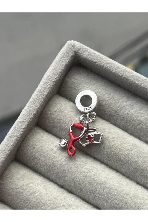 Hemşire Kalbi Steteskop Charm Kırmızı