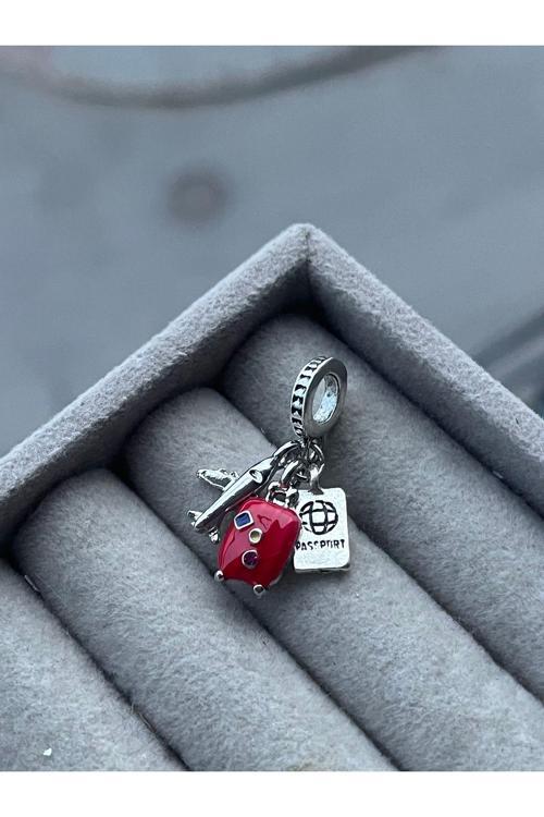 Kırmızı Bavul Uçak Pasaport Charm Kırmızı