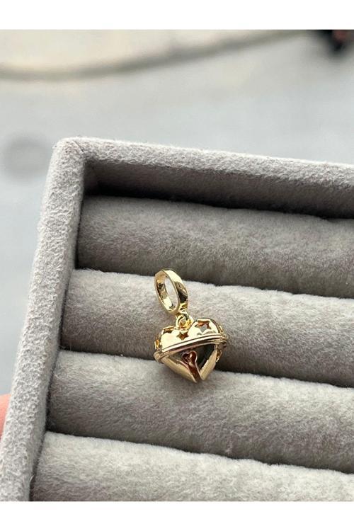 Sallantılı Kalpli Çan Charm Gümüş Kaplama Altın Tek Ebat