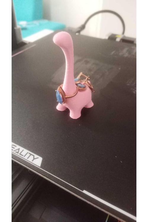 Plastik Deve Takı Standı