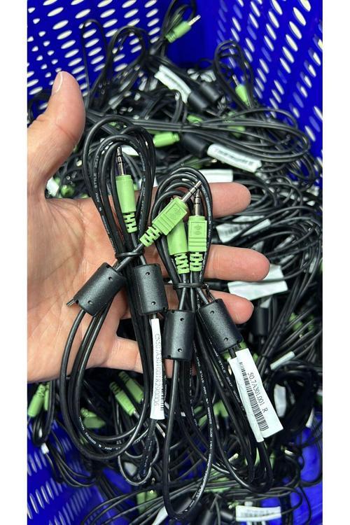 Stereo Aux Yeşil Uçlu Ses Kablosu 1.8 Metre 50.7A301.001 R