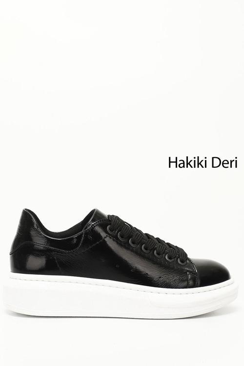 Kadın Siyah Rugan Bağcıklı Dolgu Taban Hakiki Deri Sneaker