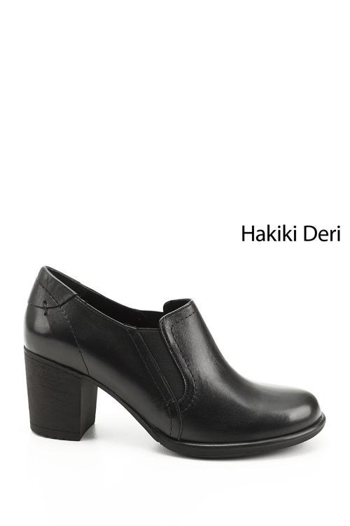 Kadın Siyah Orta Kalın Topuklu Hakiki Deri Ayakkabı