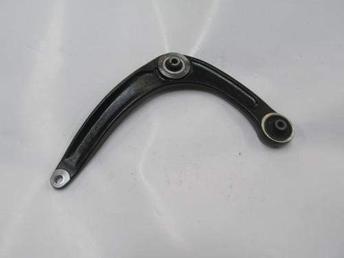 Citroen C4 11/17 Ön Alt Tabla Sol Burçlu (Salıncak) (Sh)