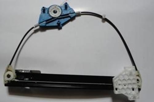 Audi A4 05/08 Ön Cam Kri̇kosu Sağ Elektri̇kli̇/motorsuz (Cabrıo 2kapı) 