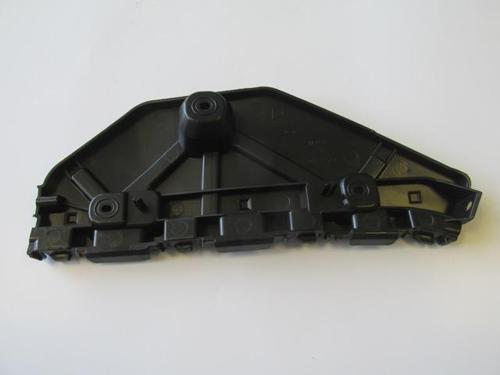 Renault Express 21/24 Arka Tampon İç Bağlantı Braketi̇ Sol 