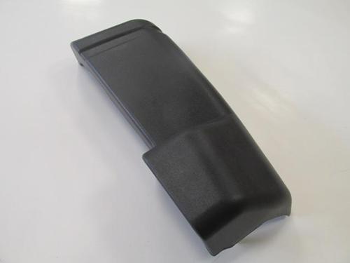 Mitsubishi L300 Mi̇ni̇büs 88/09 Arka Tampon Ucu Sağ (Plasti̇k) (Reflektör Deli̇ksi̇z) (Euro Body) 