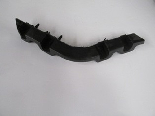 Peugeot 301 13/16 Arka Tampon İç Bağlantı Braketi̇ Sol Plasti̇k