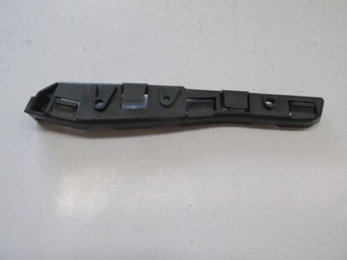 Dacia Logan 04/08 Ön Tampon Braketi̇ Sağ 
