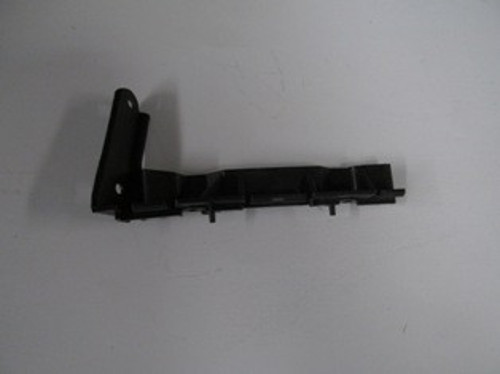 Audi A8 08/10 Ön Tampon Braketi̇ Sol Plasti̇k (Bfn)