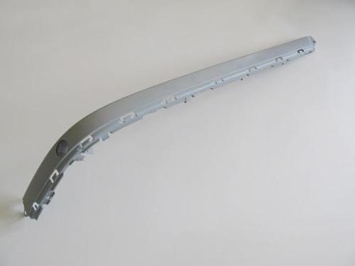 Bmw 5 Seri E39 01/03 Arka Tampon Bandı Sağ Gri̇ (Ni̇kelaj Takılan Ti̇p) (Sensör Deli̇kli̇)(tw) 