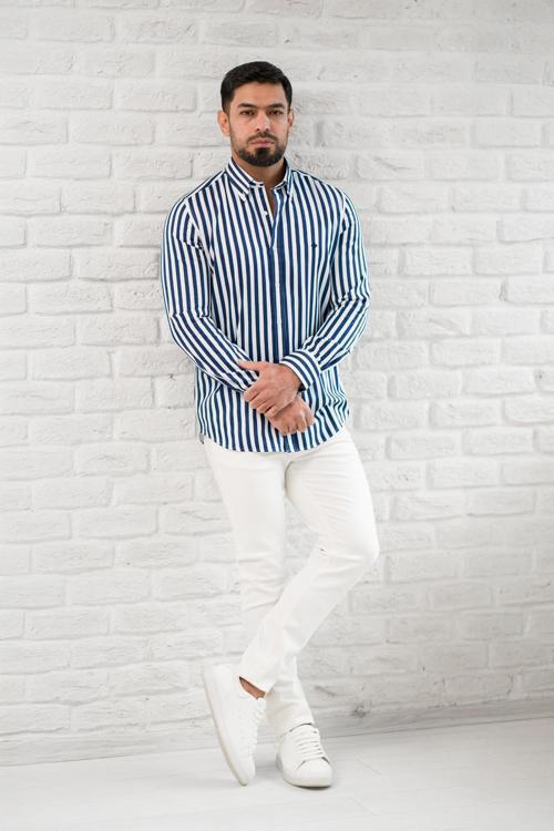 Kalın Çizgili Yaka Düğmeli Cepsiz Regular Fit Gömlek