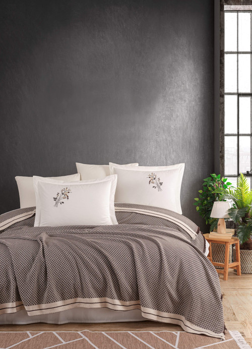 Newhome Damalı El Nakışlı %100 Pamuk Pike Takımı Kahve