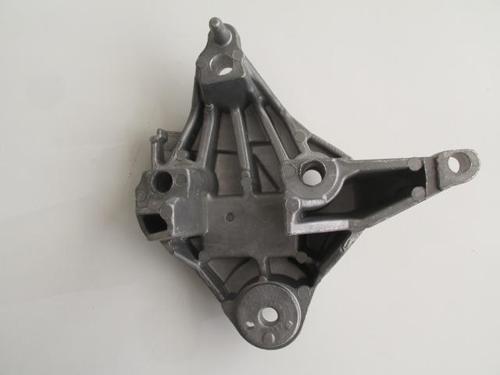 Renault Clio 2 Sd/hb 02/08 Motor Üst Bağlantı Kulağı (Takoz) (Alümi̇nyum) 