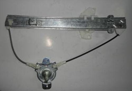 Hyundai Elantra 98/01 Ön Cam Kri̇kosu Sağ Manuel 