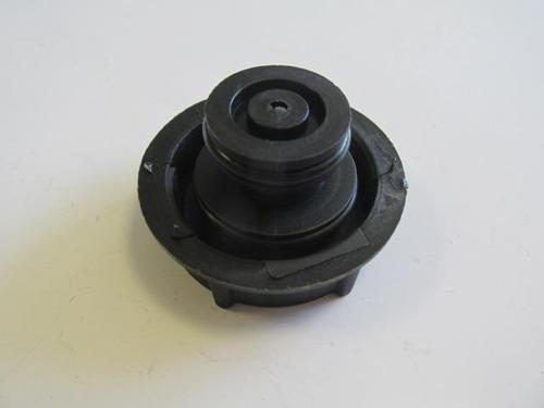 Ford Tourneo Courier 18/23 Radyatör Yedek Su Depo Kapağı