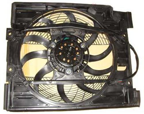 Bmw 5 Seri E39 96/00 Kli̇ma Fan Davlumbazı 3pi̇nli̇ (Kontrol Üni̇tesi̇ Arızalı )(10kanat) 
