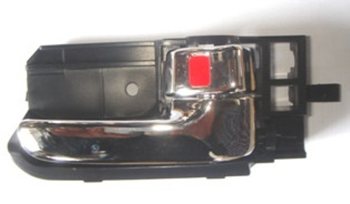 Toyota Corolla Zze121 02/06 Ön Kapı İç Açma Kolu Sağ (Elceği̇ Ni̇kelajlı) (Hushan)
