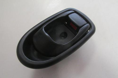 Hyundai Elantra 95/97 Arka Kapı İç Açma Kolu Sol Si̇yah 
