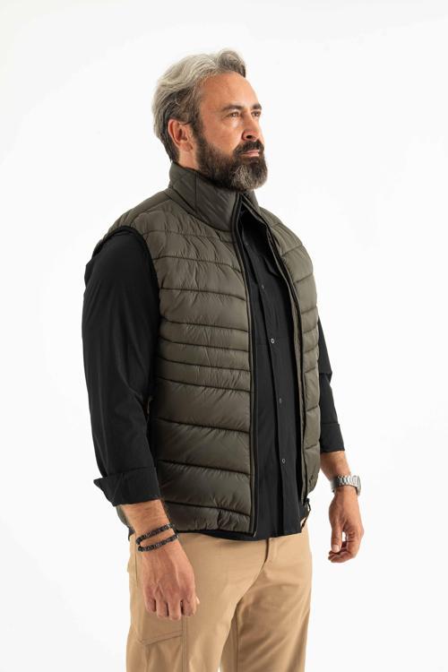 Erkek Dik Yaka Fermuarlı Kapitone Yelek