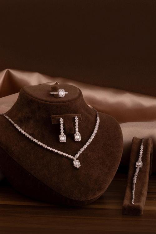 Kadın Gümüş Takı Seti - Diana Baget Taşlı Kare Model Kolye, Bileklik, Yüzük, Küpe Tam Set