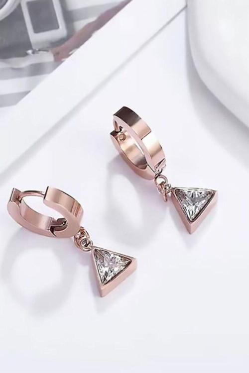 Hera Üçgen Kararmayan Çelik Küpe