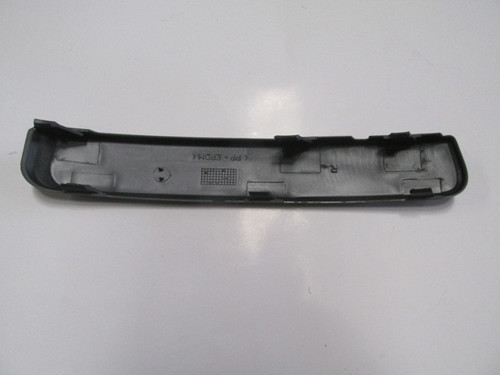 Ford Focus C Max 04/06 Ön Tampon Bandı Sağ Si̇yah (Pütürlü Ti̇p)