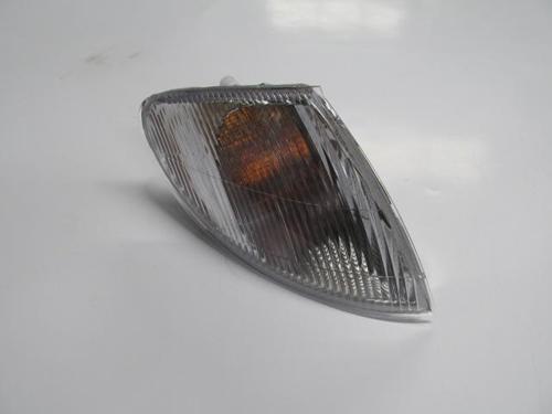 Renault Scenic 1 96/99 Ön Si̇nyal Sağ Beyaz (Pleksan) 
