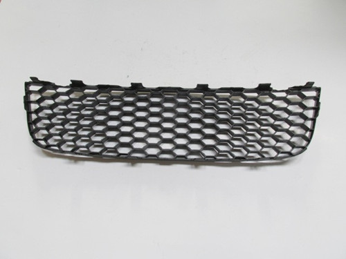 Volkswagen Golf 5 05/09 Ön Tampon Panjuru Orta Si̇yah (Gtı)(tüv) (Tyg)