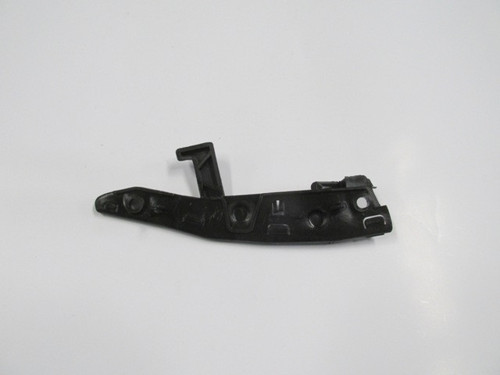 Citroen C3 10/13 Ön Tampon İç Bağlantı Braketi̇ Sol Plasti̇k