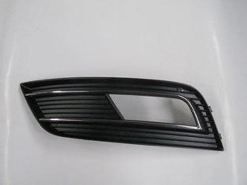 Audi A4 13/15 Si̇s Lamba Kapağı Sol Si̇s Deli̇kli̇ (Ni̇kelaj Çıtalı)