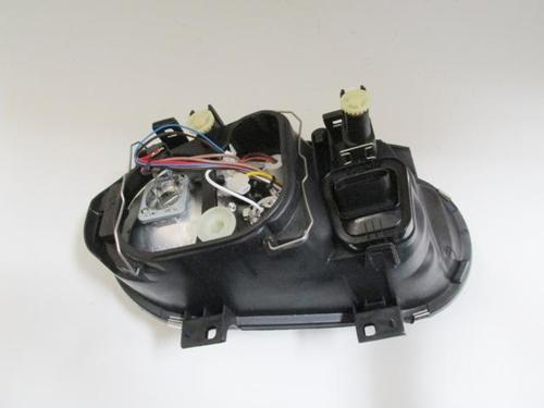 Volkswagen Golf 4 98/04 Far Lambası Sol Elektri̇kli̇/si̇sli̇ (H7/h1/h3)(10pi̇n)(dj Auto) 