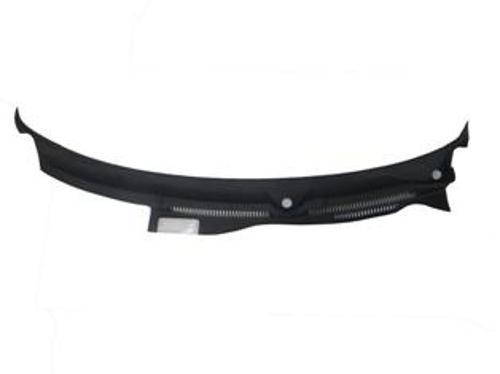 Volkswagen Bora 99/05 Ön Cam Izgarası (Si̇lgi̇ Paneli̇) (Tw) 
