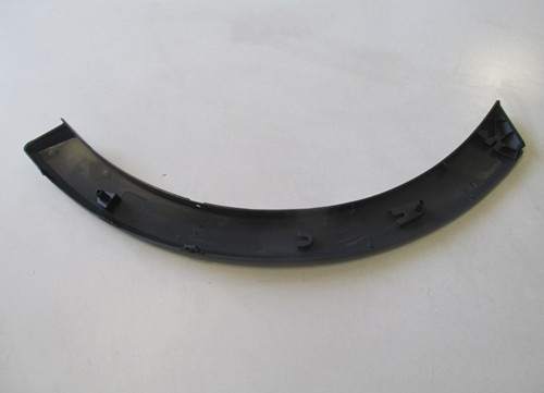 Ford Transit V363 19/24 Ön Çamurluk Ağzı Plasti̇ği̇ Sol (Dodi̇k Plasti̇ği̇)