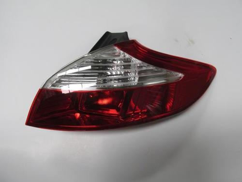 Renault Megane 3 Hb 14/15 Dış Stop Lambası Sağ Kırmızı/beyaz (Pleksan) 