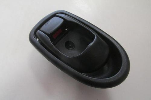 Kia Shuma Ii 00/03 Arka Kapı İç Açma Kolu Sağ Si̇yah 