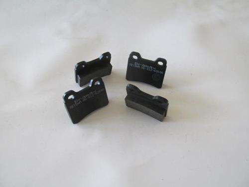 Kia Sephia 97/98 Arka Fren Balatası (Di̇sk)(61,8x50,9x15) (Bramax) 