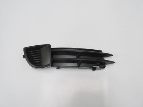 Audi A3 05/08 Si̇s Lamba Kapağı Sağ Si̇s Deli̇ksi̇z Si̇yah (Tw) 