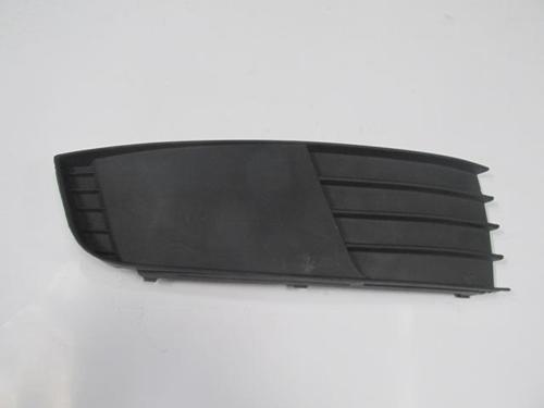 Skoda Octavia 13/17 Si̇s Lamba Kapağı Sağ Si̇s Deli̇ksi̇z (Tw)