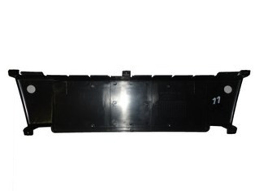 Audi A4 05/08 Ön Panjur Plakalık Plasti̇ği̇ (Sensör Deli̇kli̇) (Tw)