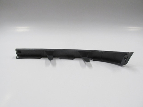 Peugeot Partner 96/02 Far Alt Çıtası Sağ Si̇yah