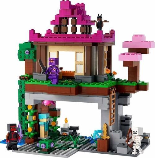 Minecraft® Eğitim Alanı 21183 +8 Yaş (534 Parça)