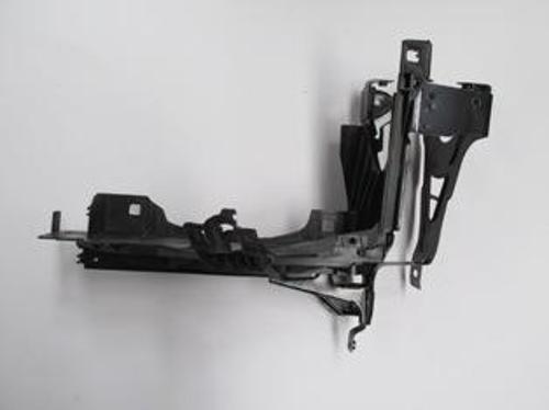 Bmw 5 Seri F10 10/16 Far Alt Bağlantı Braketi̇ Sağ (Plasti̇k Braketi̇ İle Bi̇rli̇kte) (Tw) 